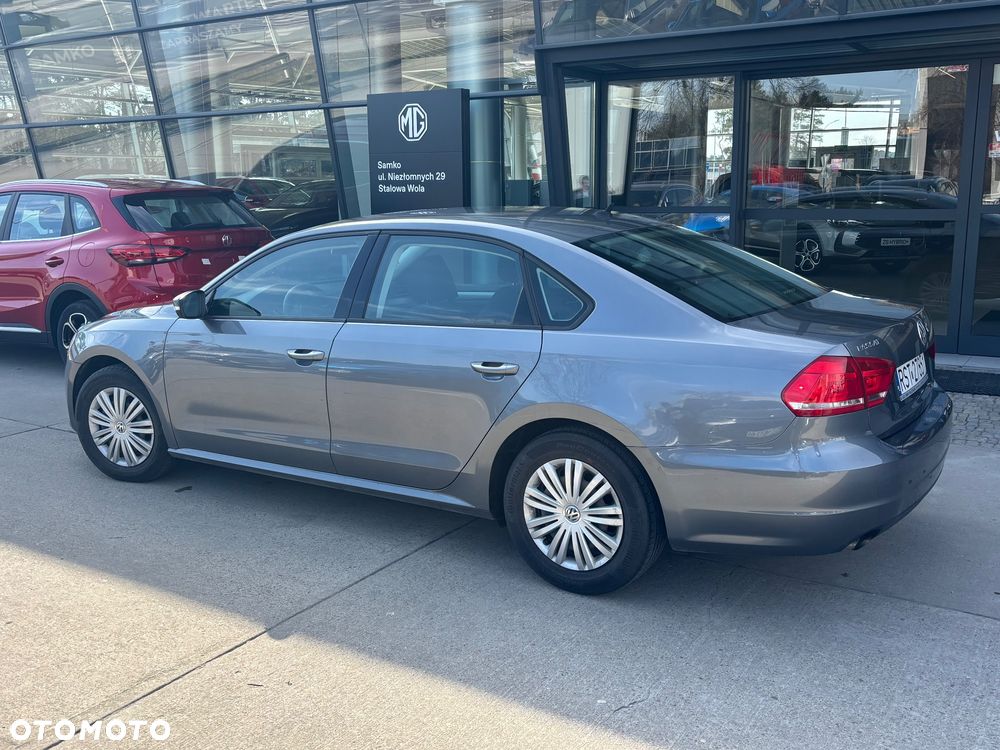 Volkswagen Passat 1.8 TSI BMT Comfortline DSG - 4