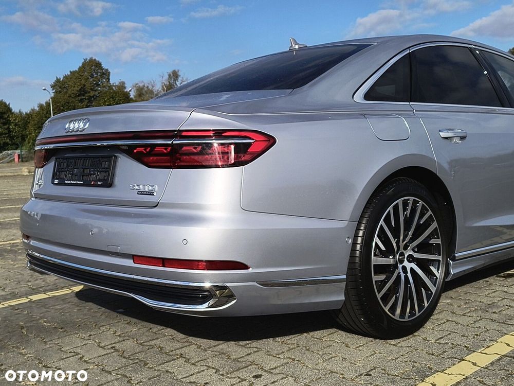 Audi A8 - 6
