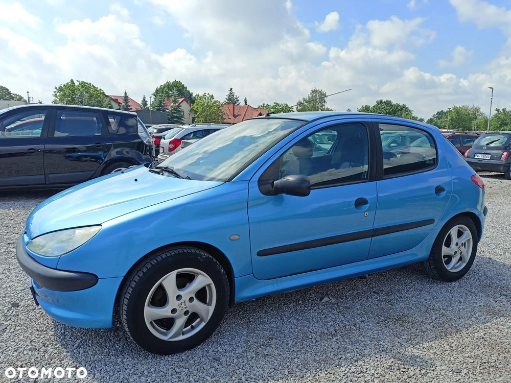 Peugeot 206 - 1