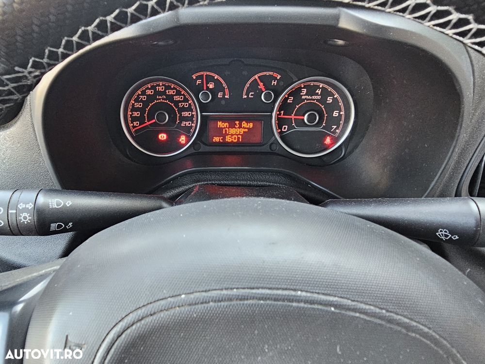 Fiat Doblo - 13