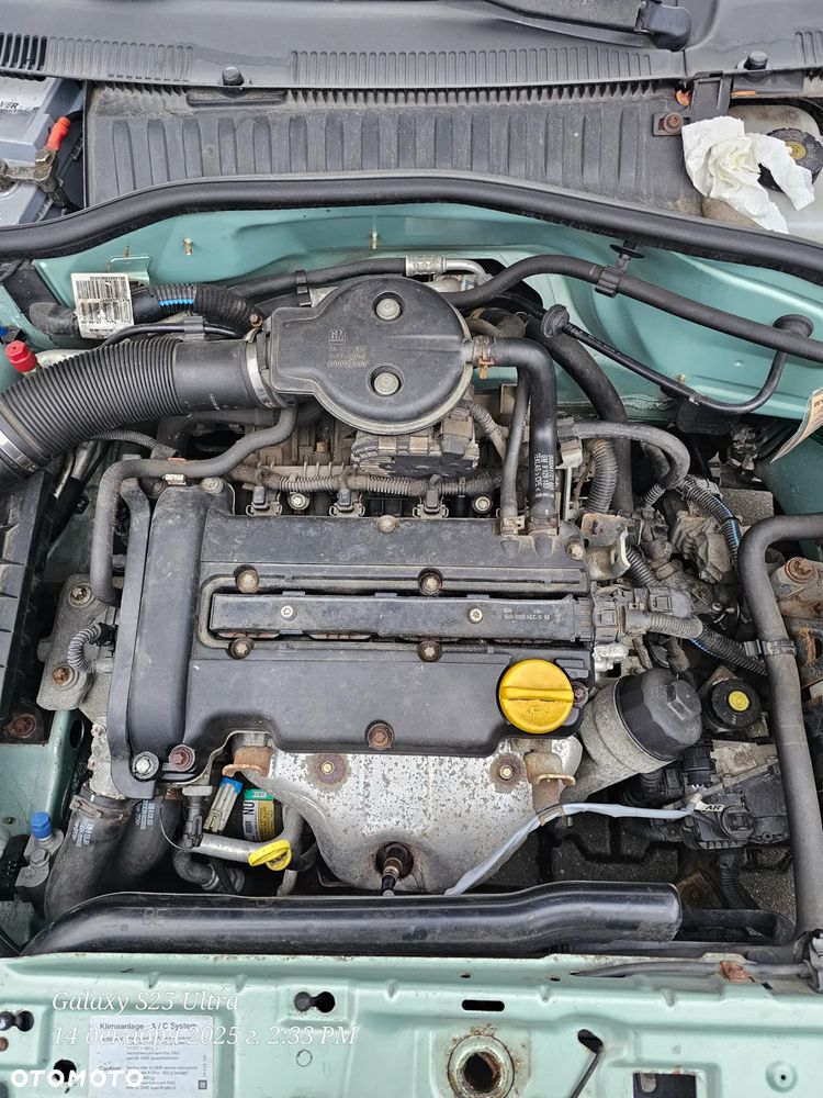 Opel Corsa 1.2 16V Comfort Easytronic - 18