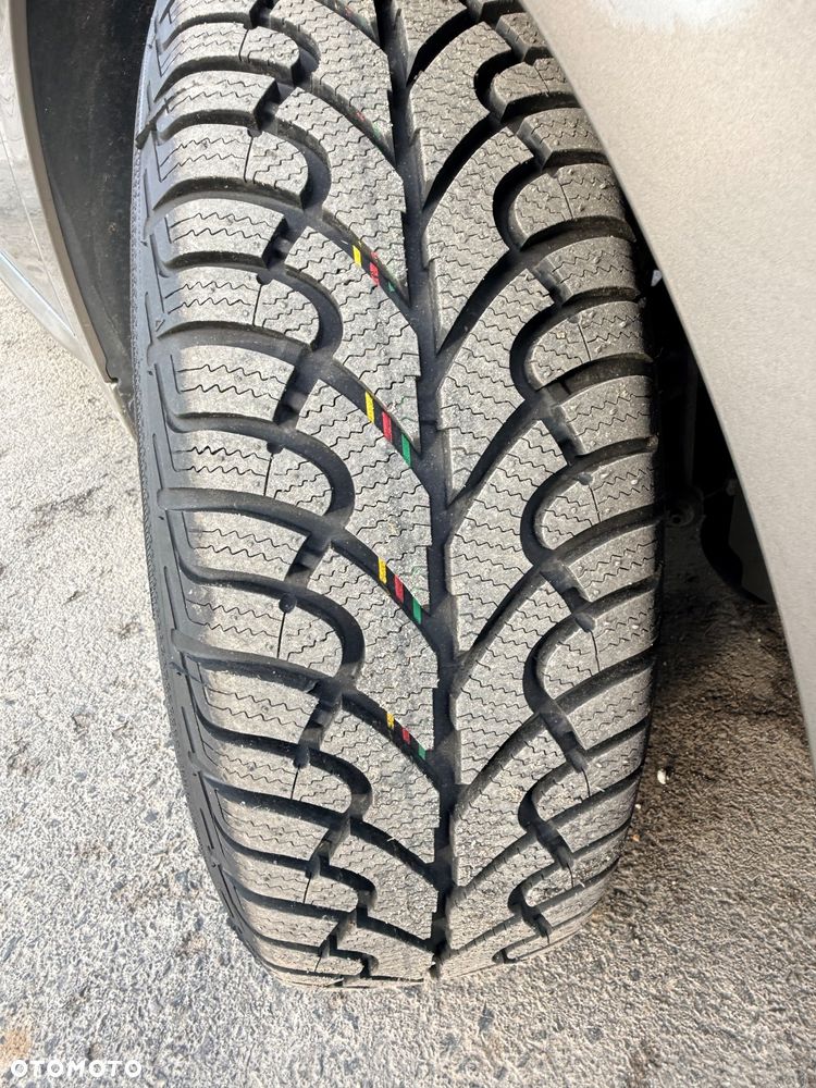 Peugeot 208 95 VTI Active - 10