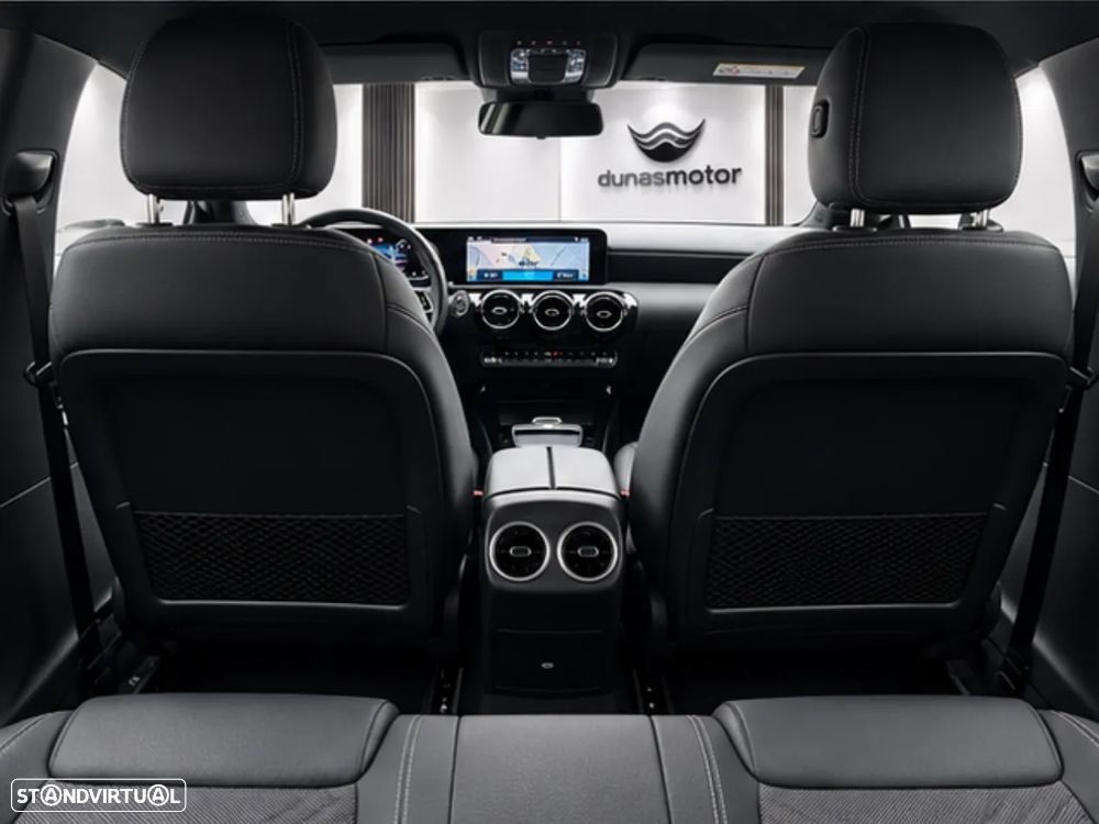 Mercedes-Benz A 200 Standard - 11