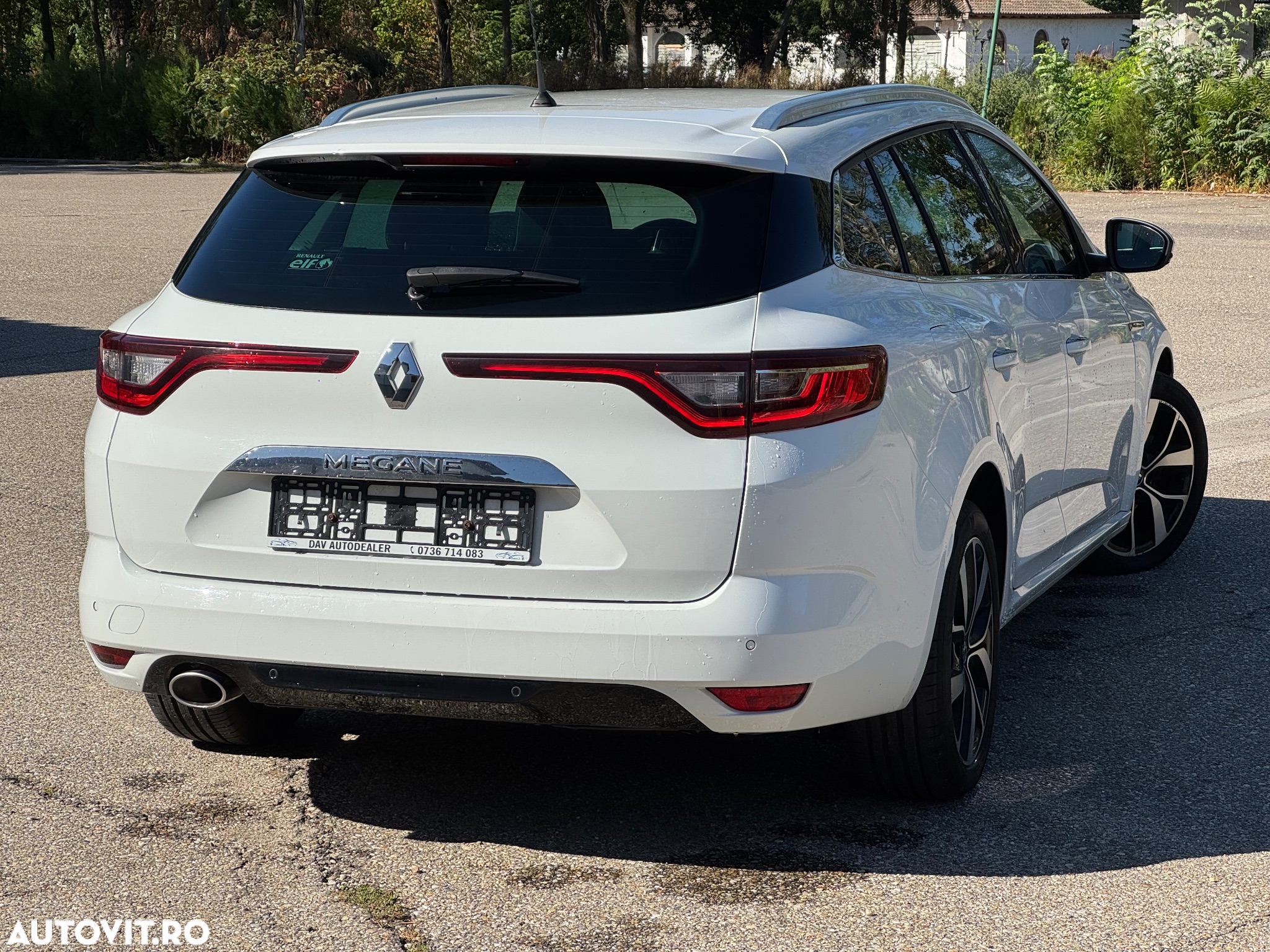 Renault Megane BLUE dCi 115 EDC BOSE EDITION - 5