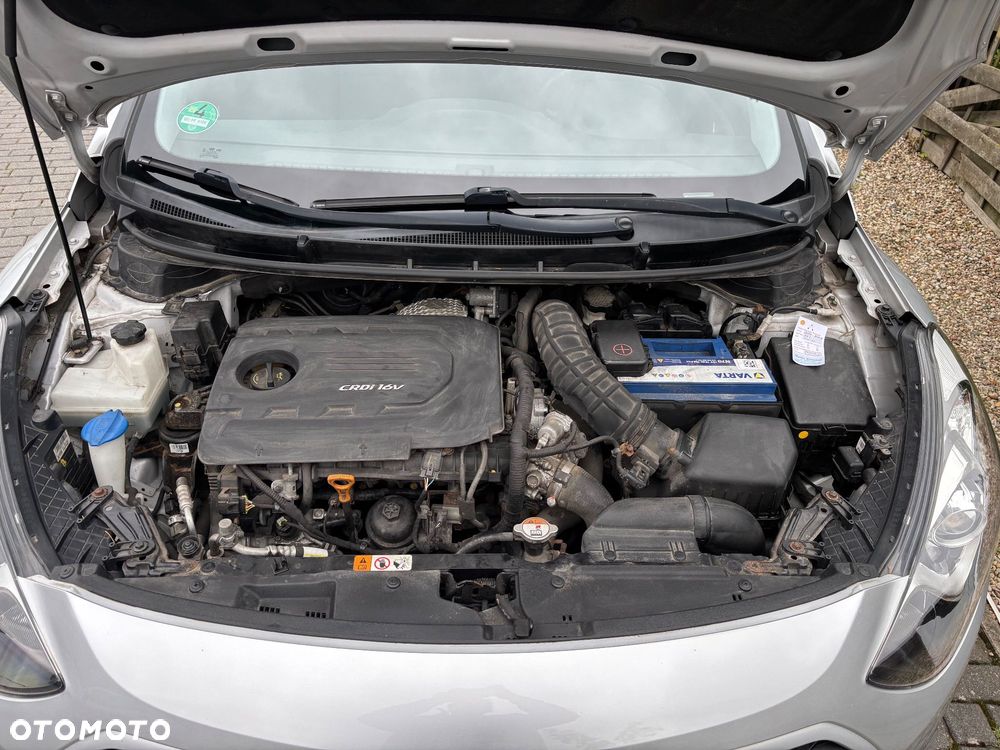 Hyundai i30 blue 1.6 CRDi Classic Navigation - 11