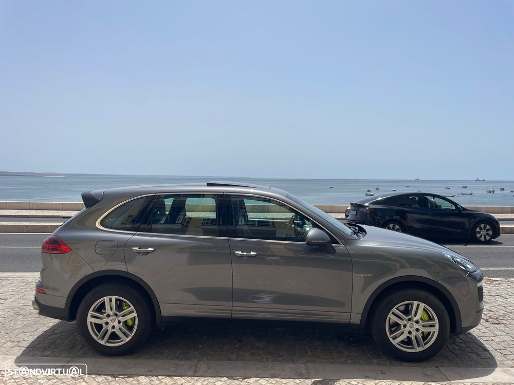 Porsche Cayenne S Tiptronic S - 2