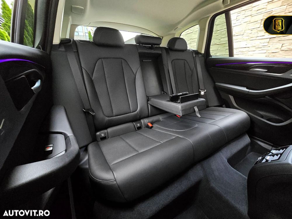 BMW X3 xDrive20i AT MHEV - 11