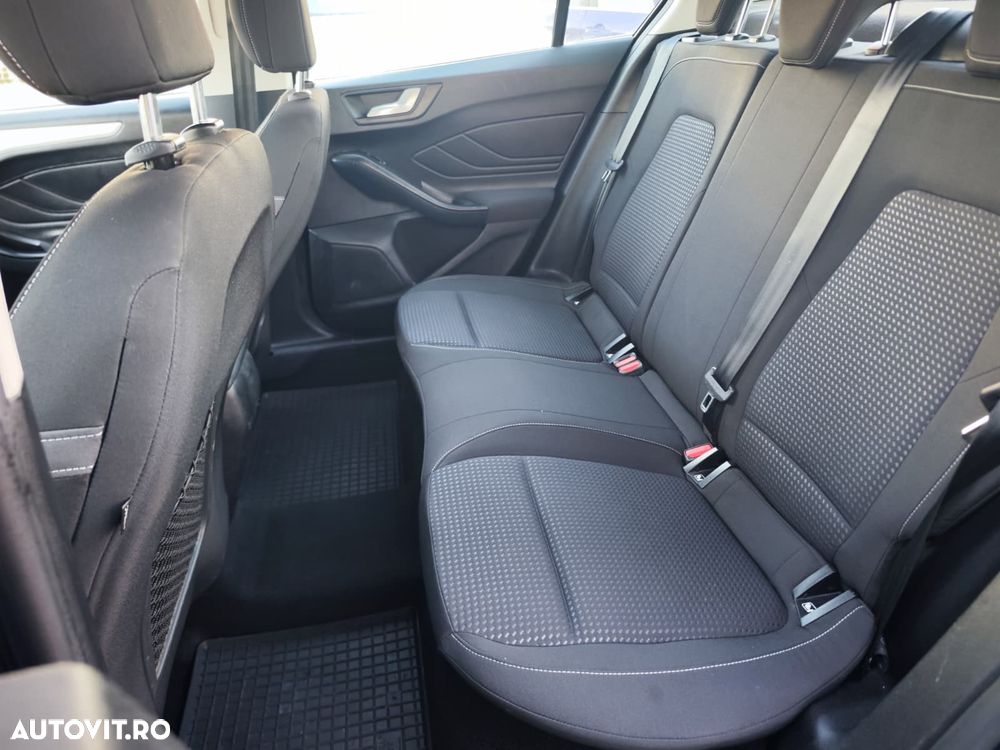Ford Focus 1.0 EcoBoost Titanium - 14