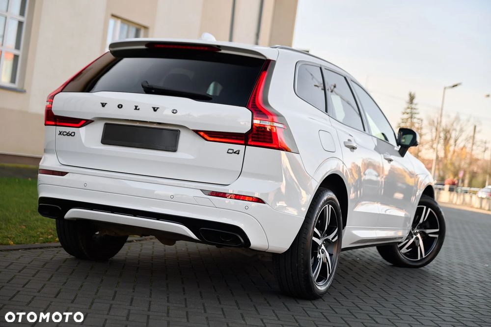 Volvo XC 60 D4 R-Design - 20