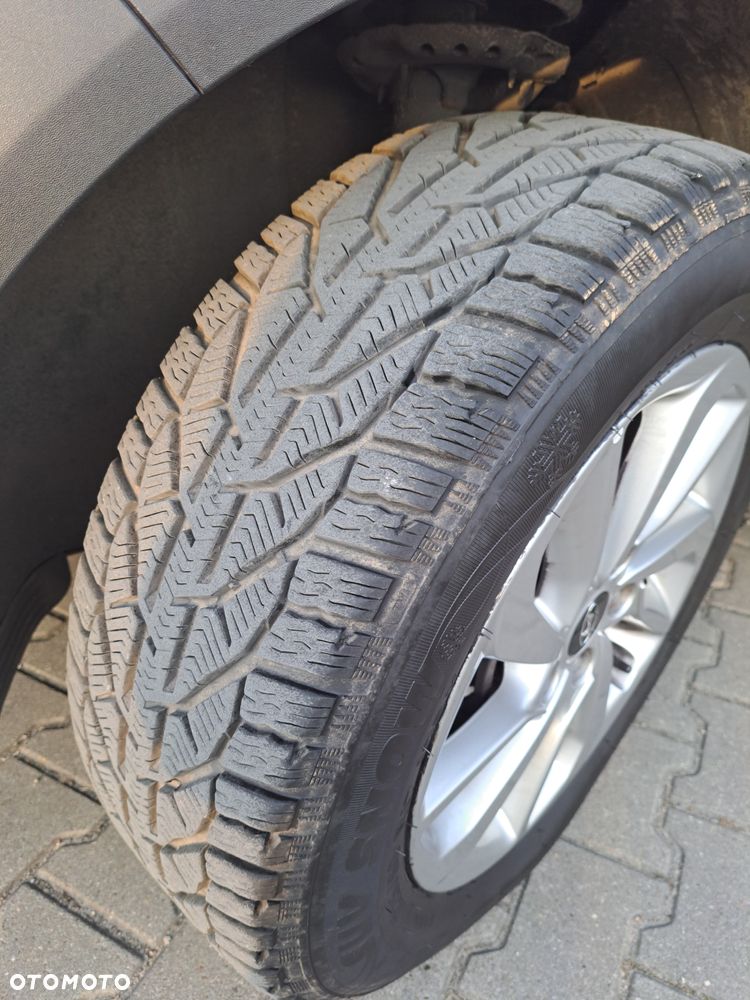 Hyundai Tucson blue 1.7 CRDi 2WD Style - 10