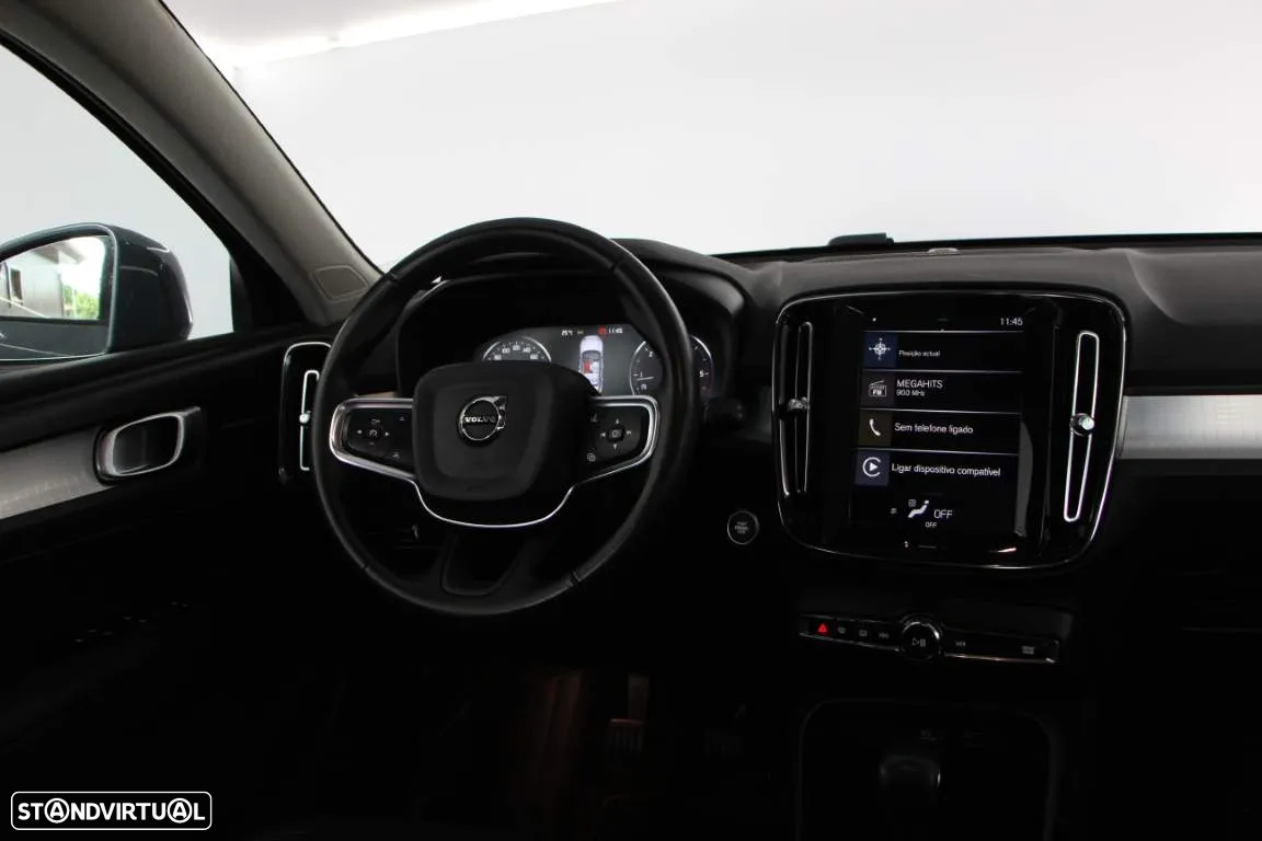 Volvo XC 40 2.0 D3 Momentum Plus - 2