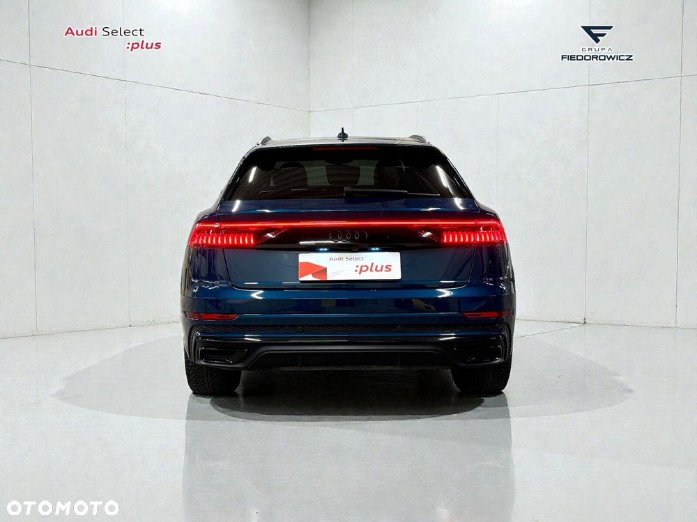 Audi Q8 - 9