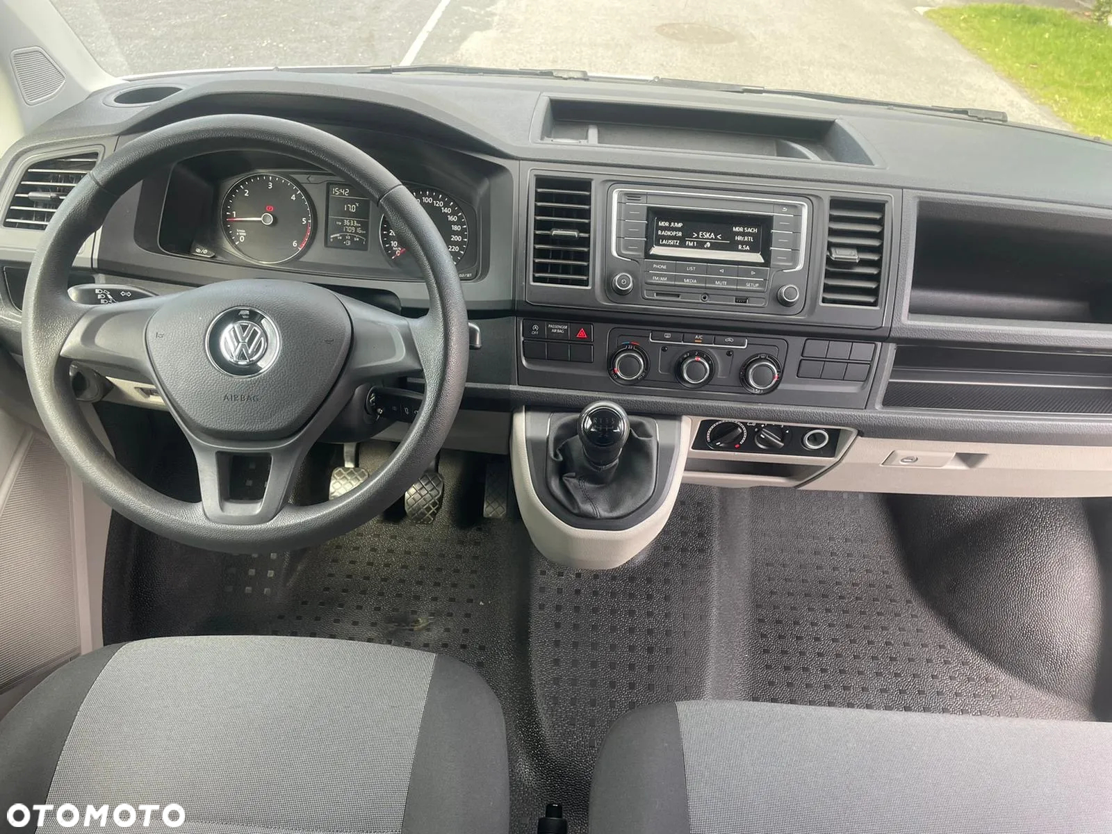Volkswagen Transporter - 2