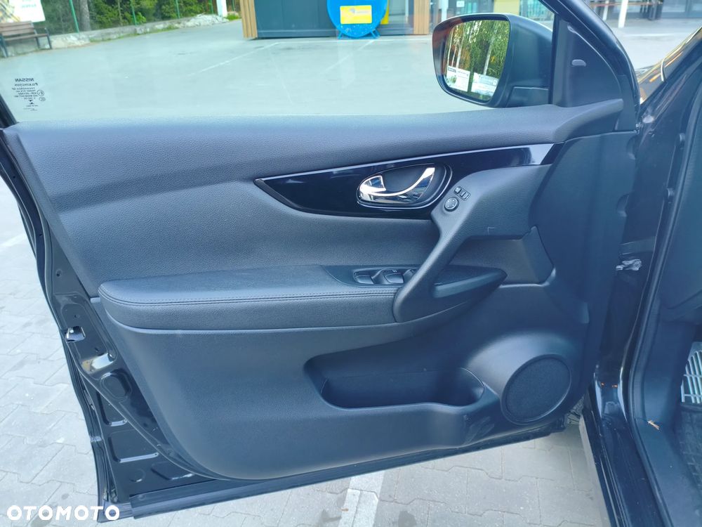Nissan Qashqai 1.6 DCi 4x4 Black Edition EU6 - 20