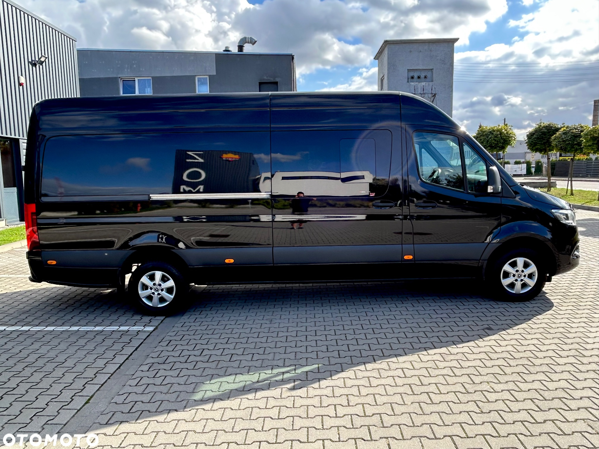Mercedes-Benz Sprinter - 21