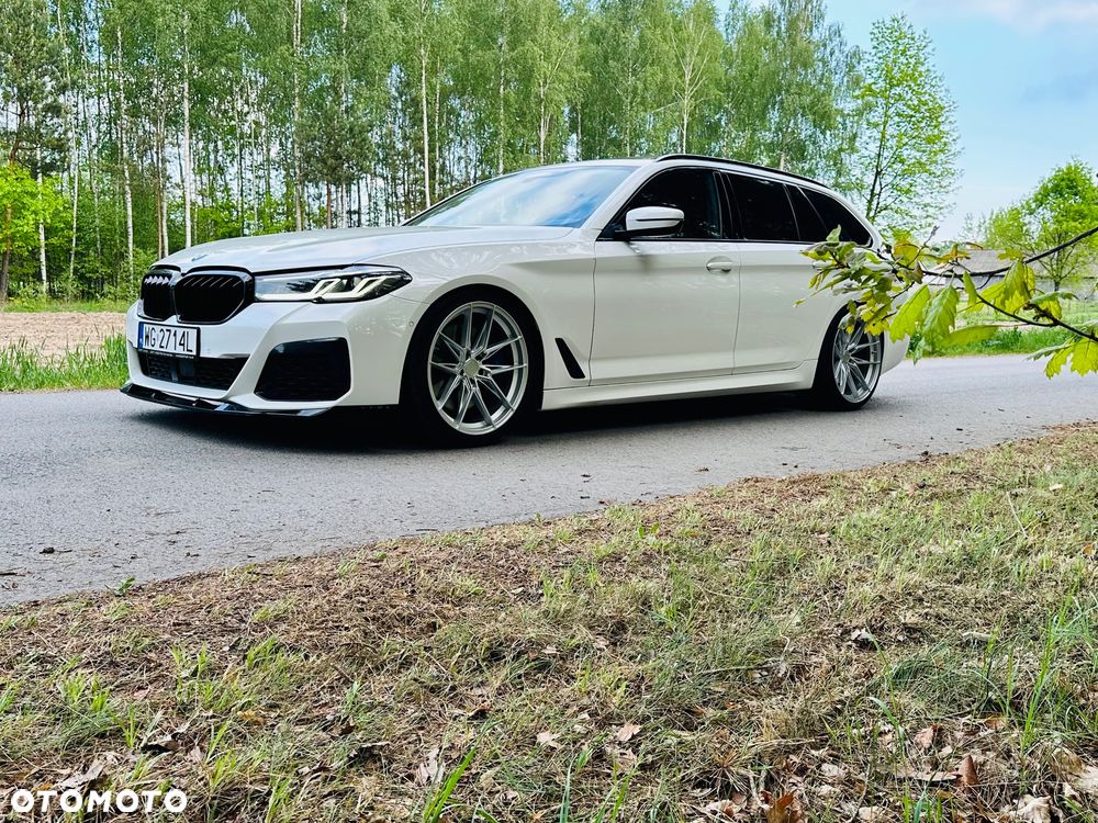 BMW Seria 5 540d xDrive mHEV M Sport sport - 3