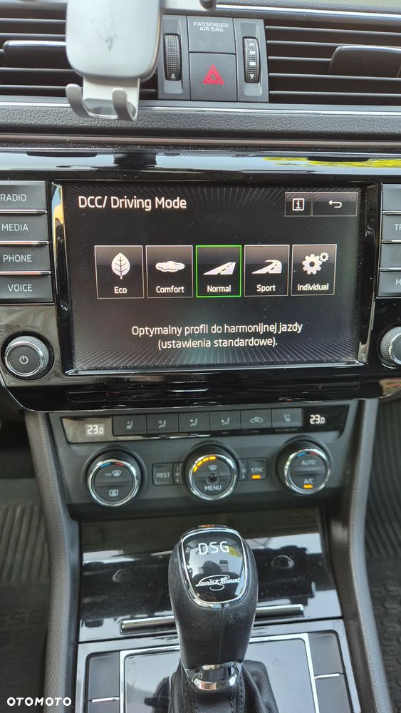 Skoda Superb 2.0 TSI L&K DSG - 10