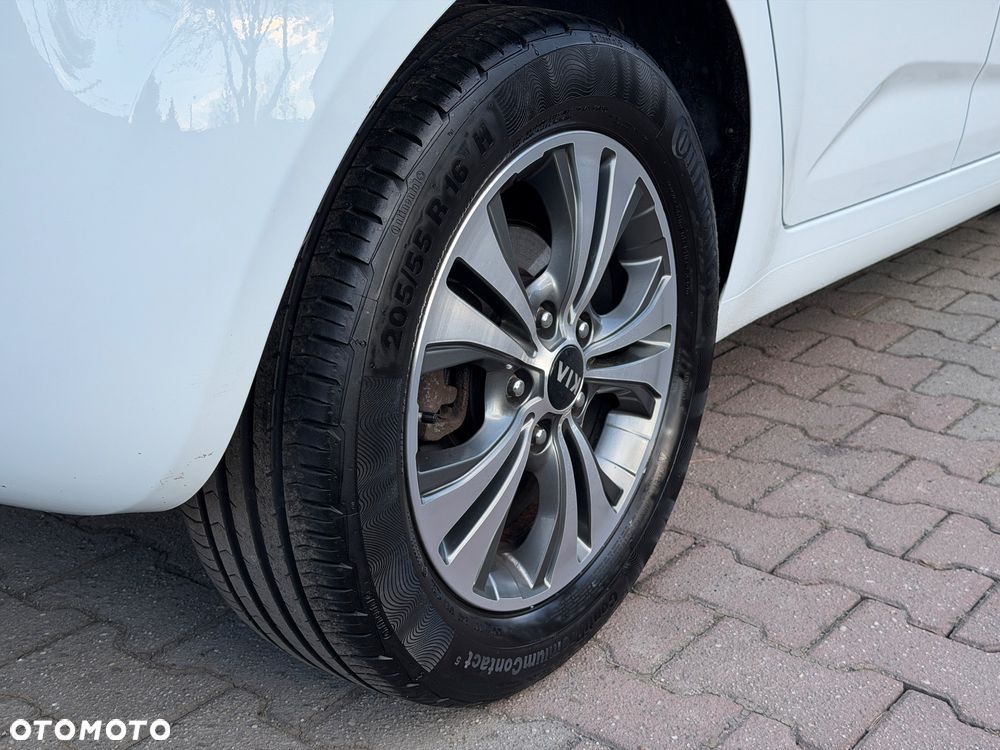 Kia Venga 1.4 CVVT Titanium Collection - 12