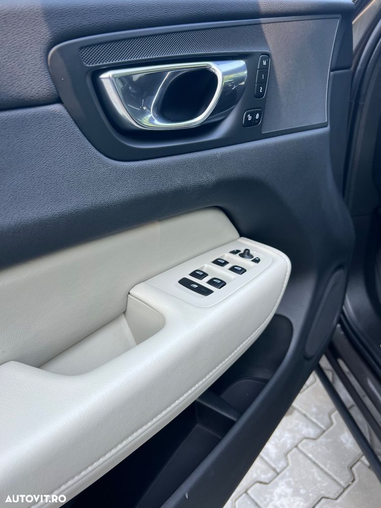 Volvo XC 60 T8 AWD Recharge Geartronic Inscription - 7