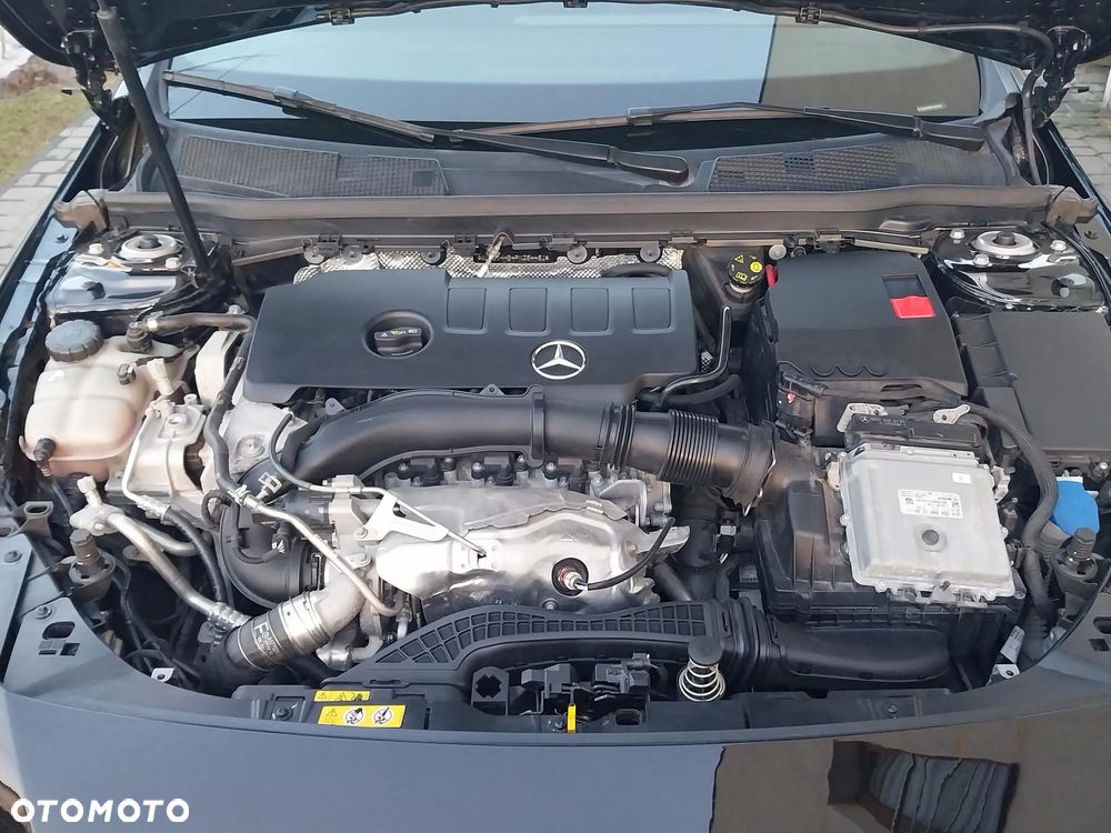 Mercedes-Benz CLA 250 4Matic 7G-DCT AMG Line - 28