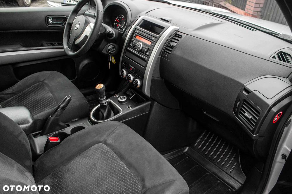 Nissan X-Trail - 23