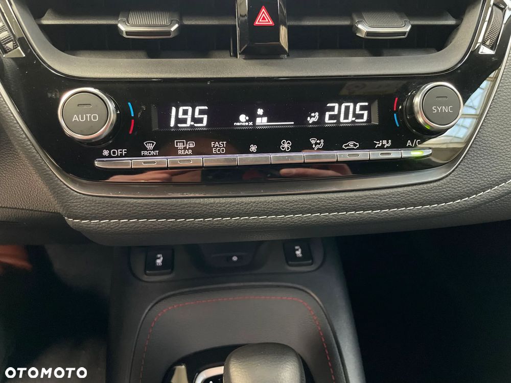 Toyota Corolla 1.8 Hybrid GR Sport - 27