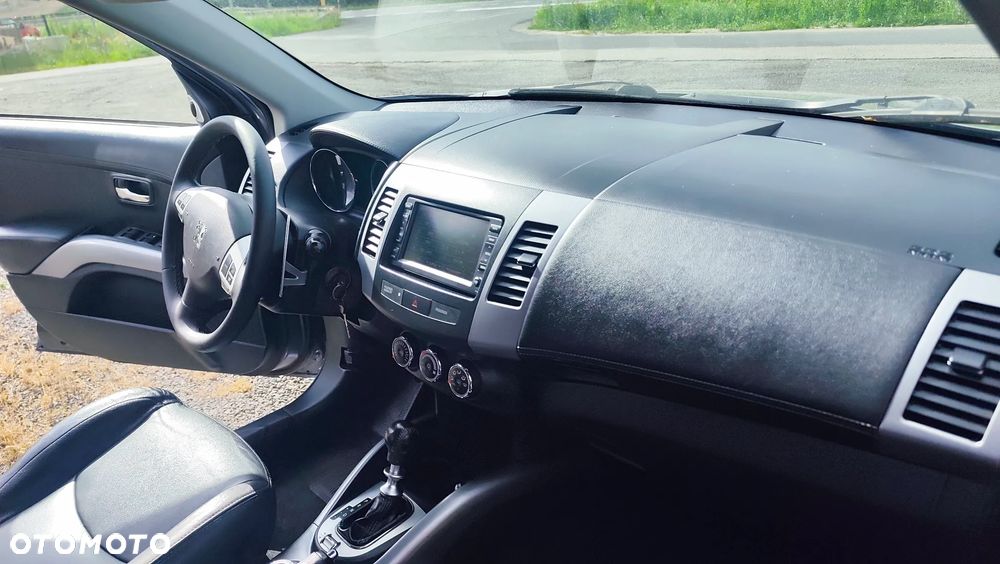 Peugeot 4007 2.2HDi Platinum Euro5 - 13