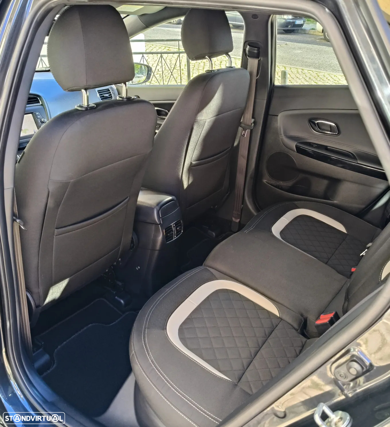 Kia Ceed 1.6 CRDi GT Line - 26