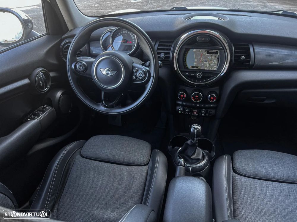 MINI 5 Portas Cooper D - 5