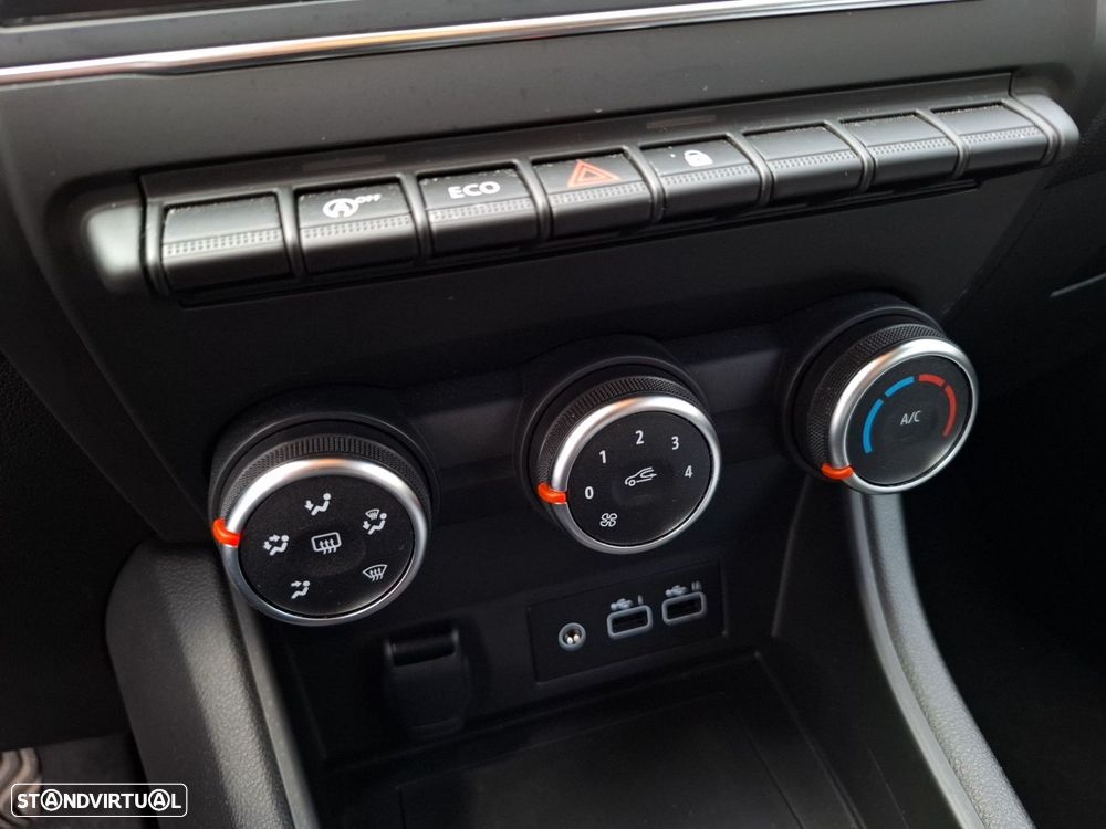 Renault Captur 1.0 TCe Equilibre Bi-Fuel - 19