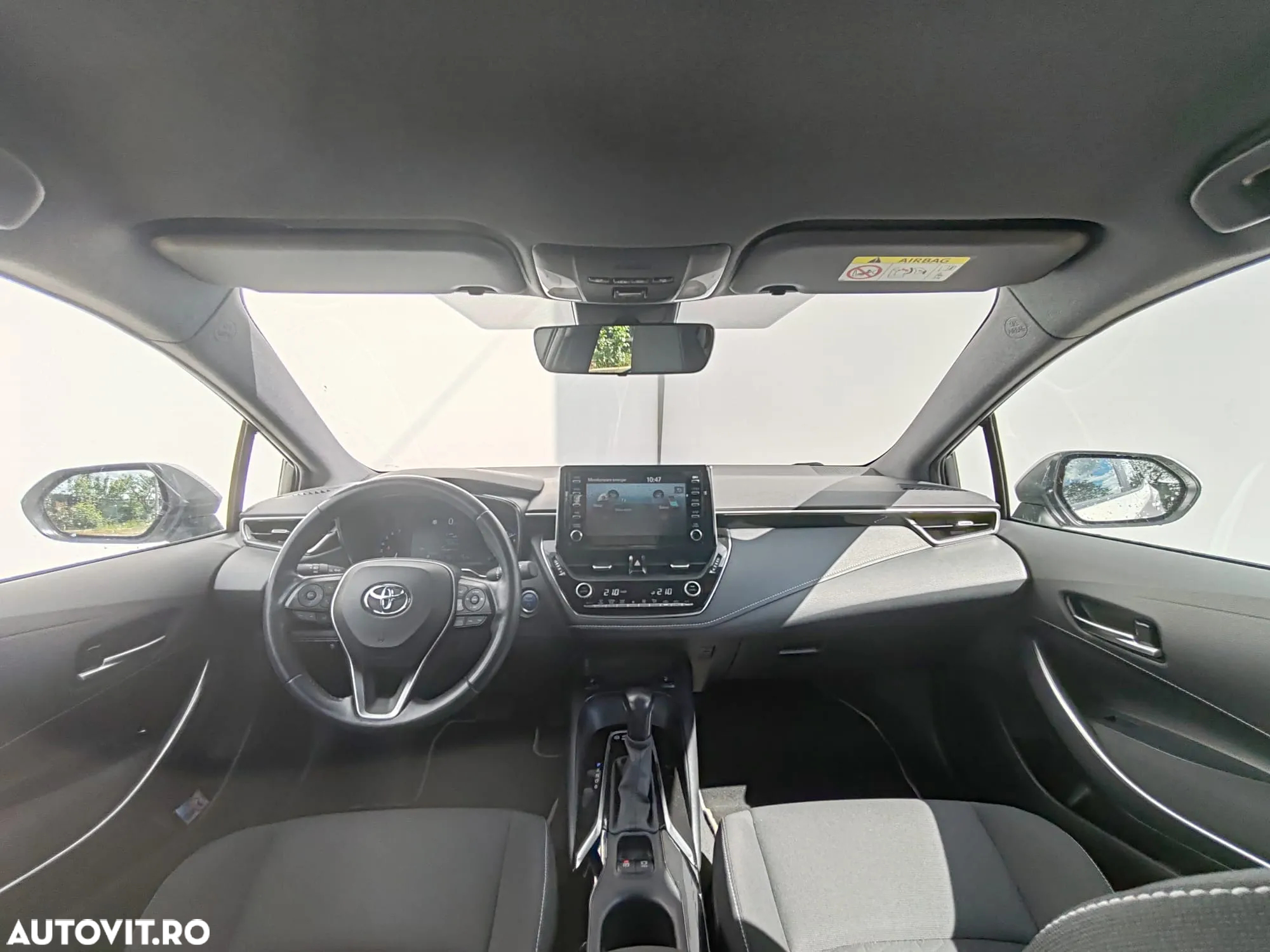 Toyota Corolla 1.8 HSD Dynamic - 8