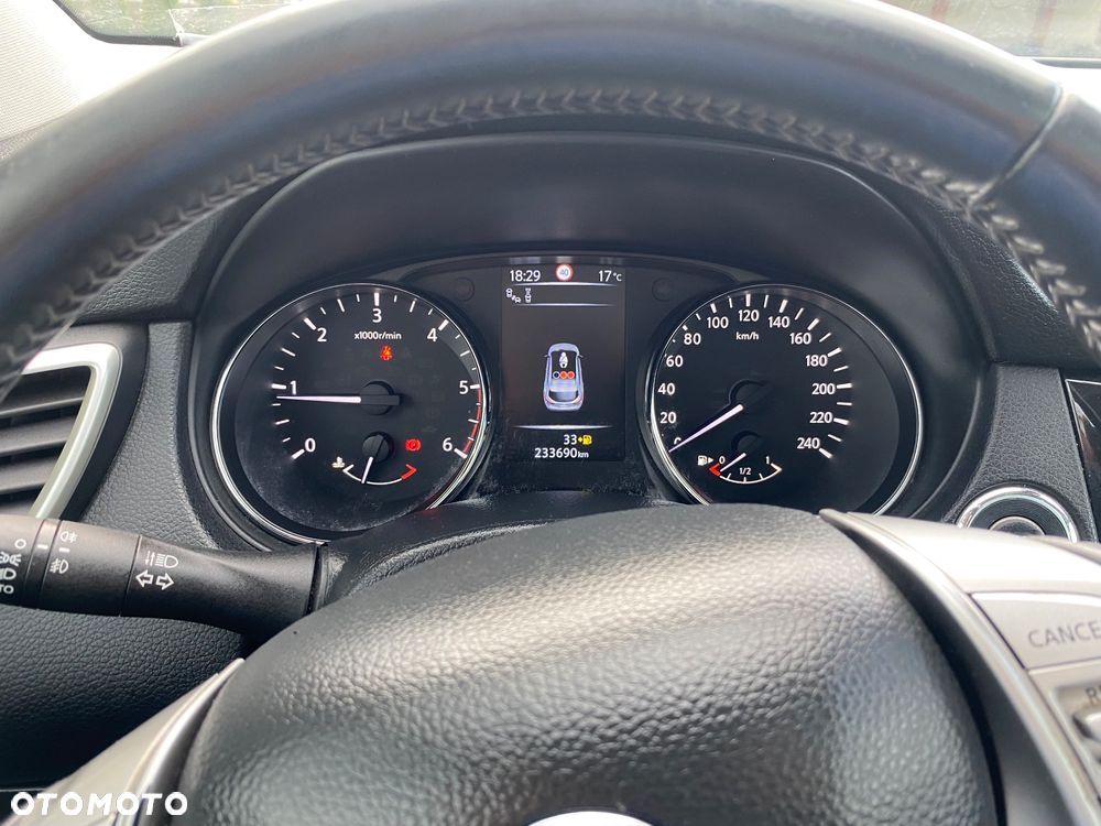Nissan Qashqai 1.6 dCi 4 x 4 DPF Start/Stop 360 - 23