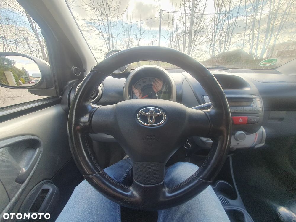 Toyota Aygo - 14