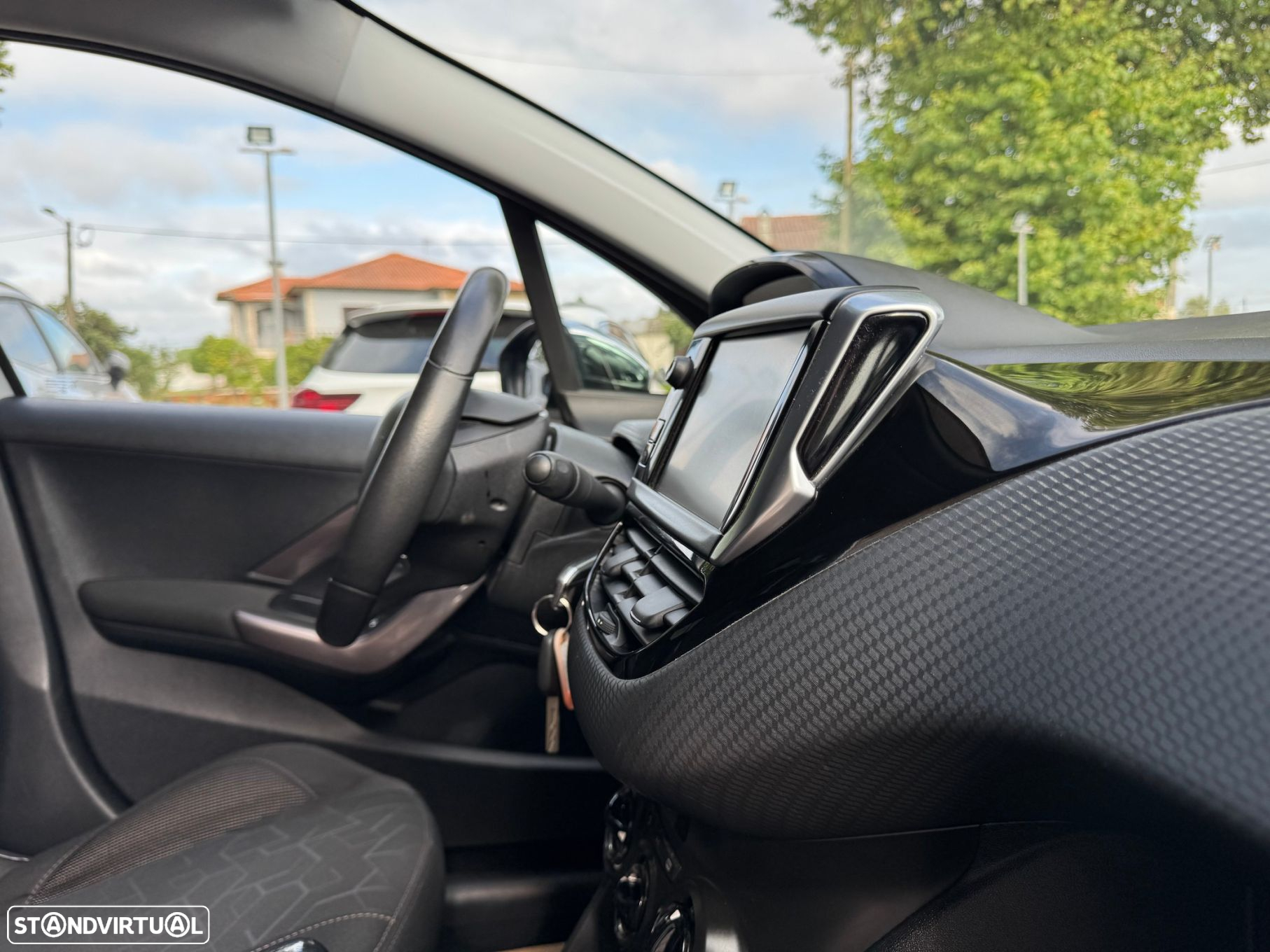 Peugeot 2008 1.2 PureTech Style - 35