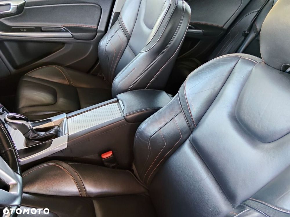 Volvo V60 - 10