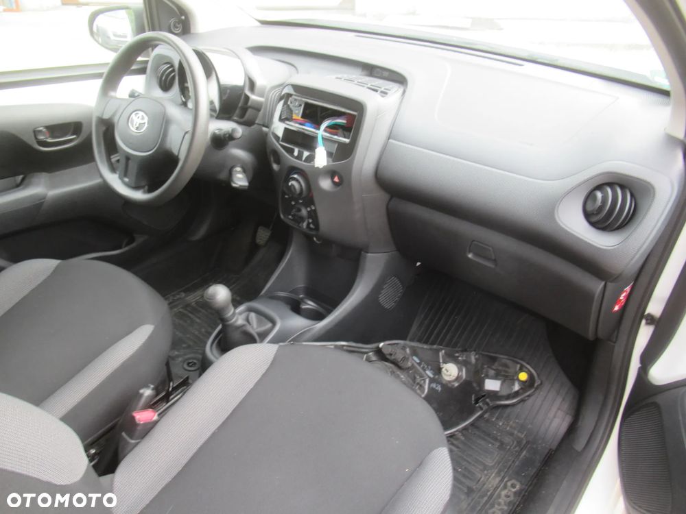 Toyota Aygo 1.0 VVT-i Sprint EU6 - 18