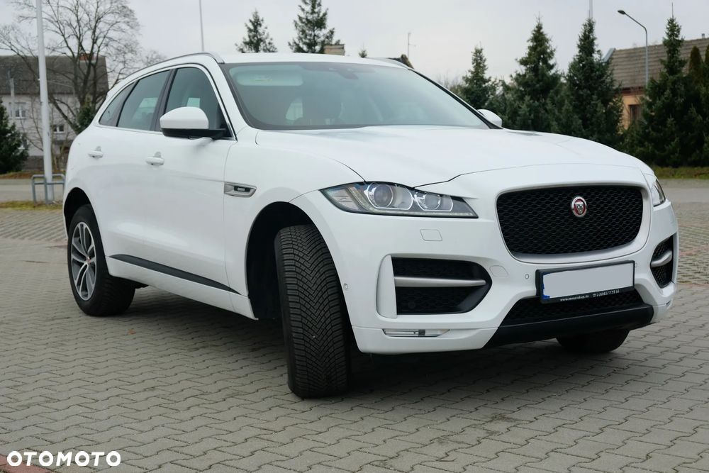 Jaguar F-Pace 20d AWD R-Sport - 4