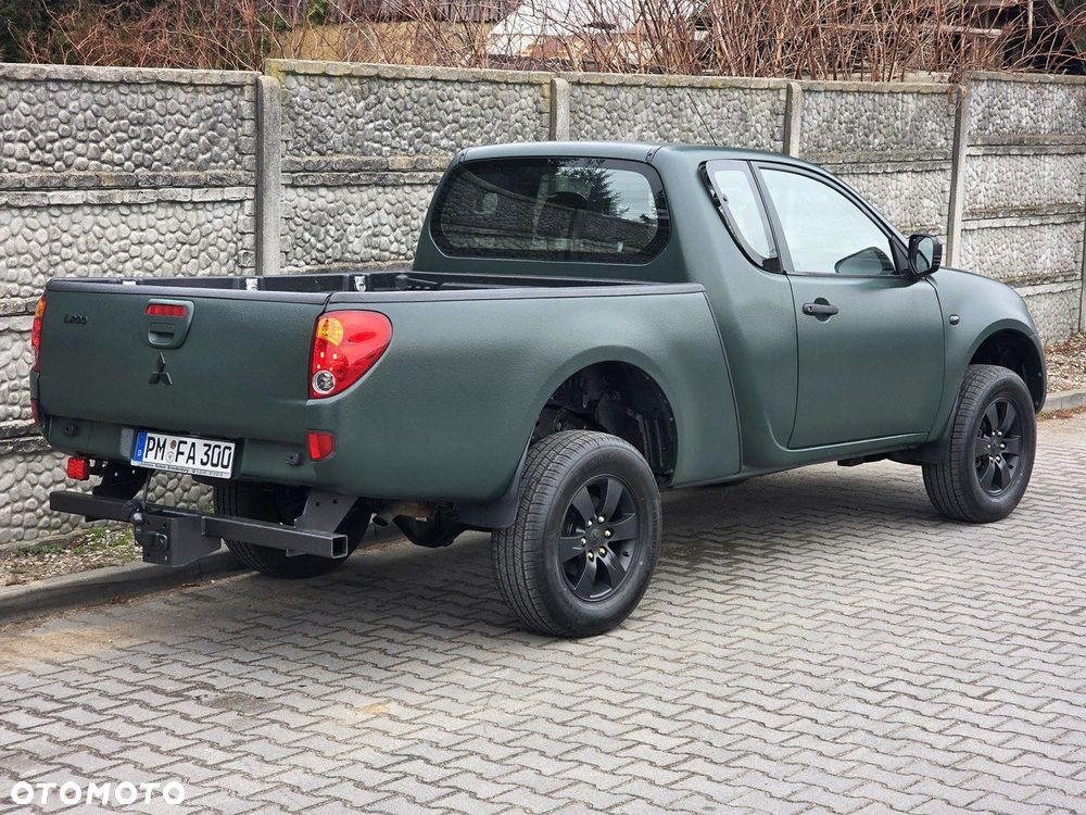 Mitsubishi L200 Pick Up 4x4 Intense Club Cab - 8