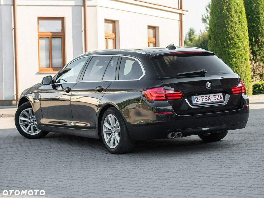BMW Seria 5 520d Luxury Line - 14