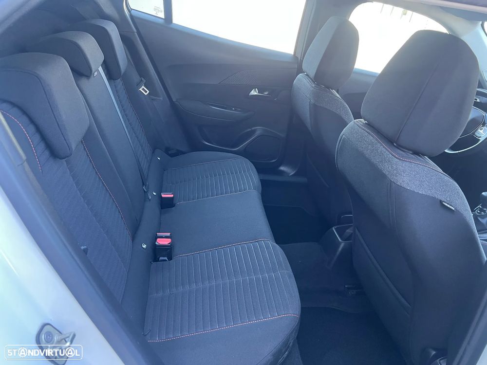 Peugeot 2008 1.2 PureTech Active - 7