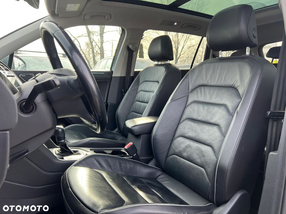 Volkswagen Tiguan Allspace - 12