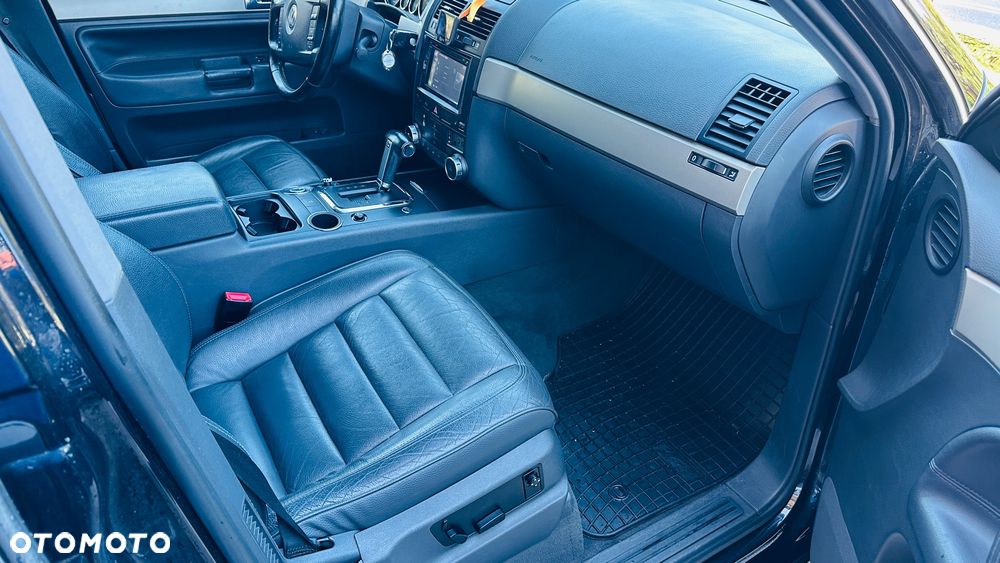 Volkswagen Touareg 3.2 V6 Tiptr - 8