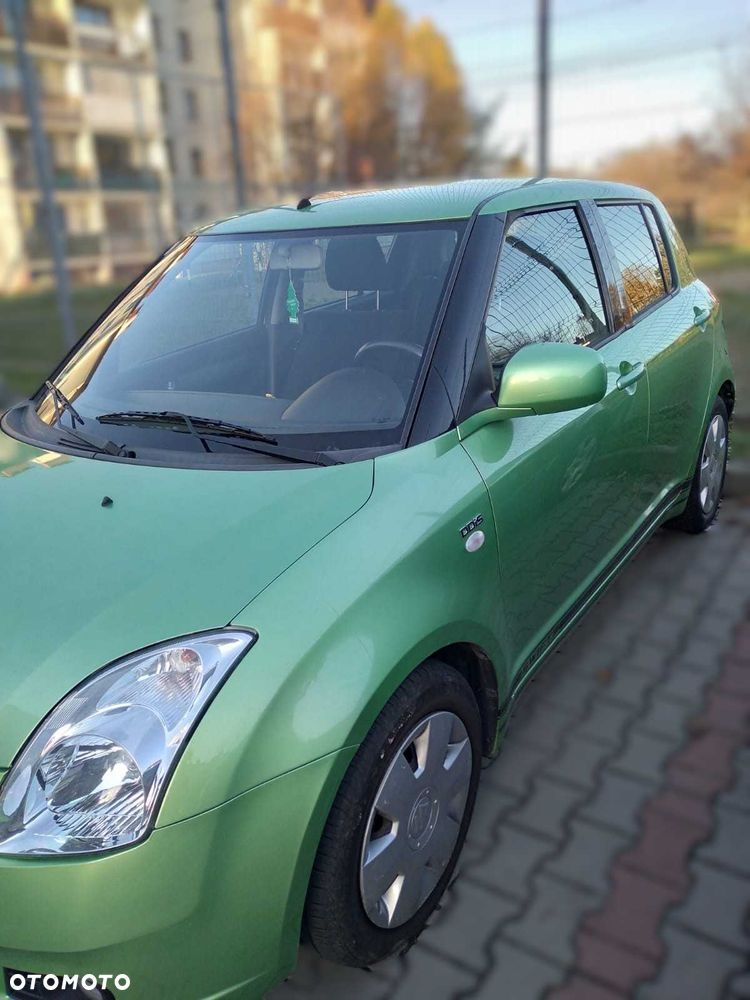 Suzuki Swift - 3