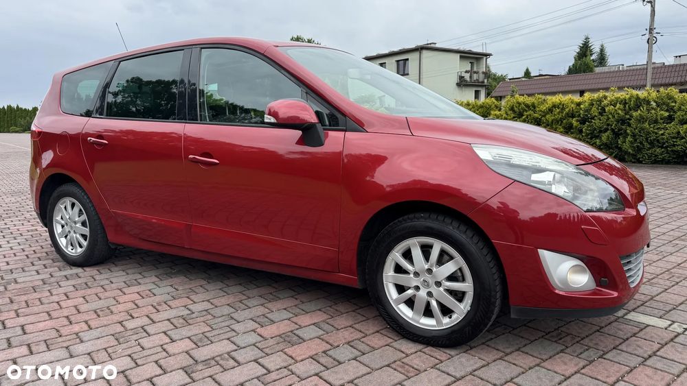 Renault Grand Scenic Gr 1.6 16V Luxe Privilege - 17