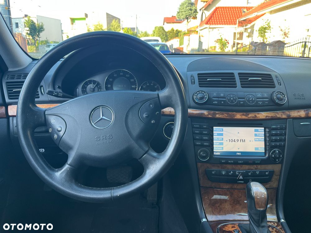 Mercedes-Benz Klasa E 350 4Matic Automatik Elegance - 8