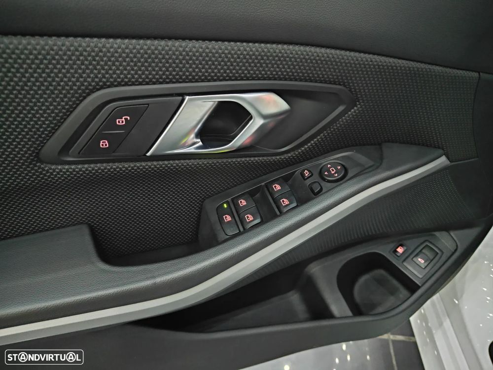 BMW 320 e Auto - 14