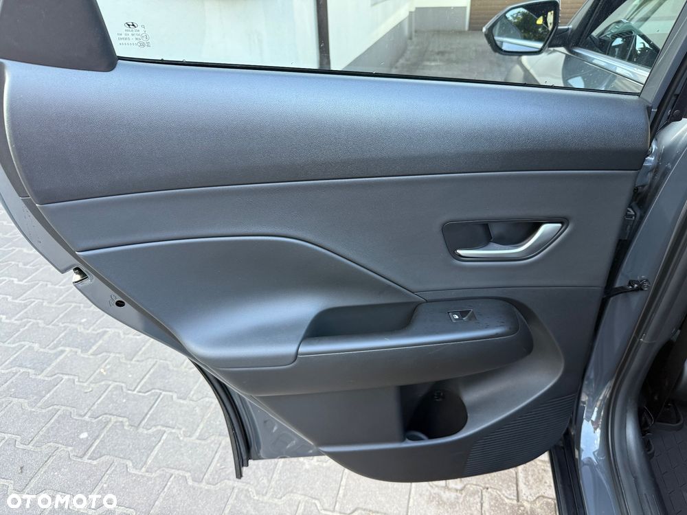 Hyundai Kona 1.6 T-GDI Executive DCT - 24