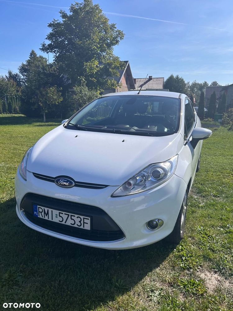 Ford Fiesta 2011 photo 4