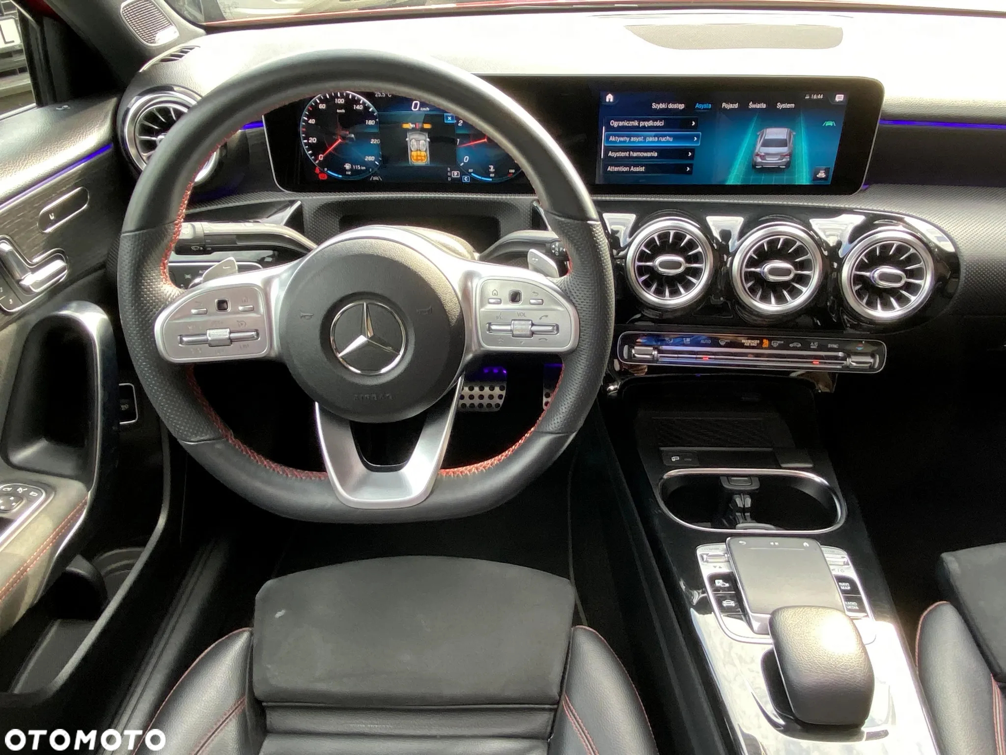 Mercedes-Benz Klasa A 200 AMG Line 7G-DCT - 32