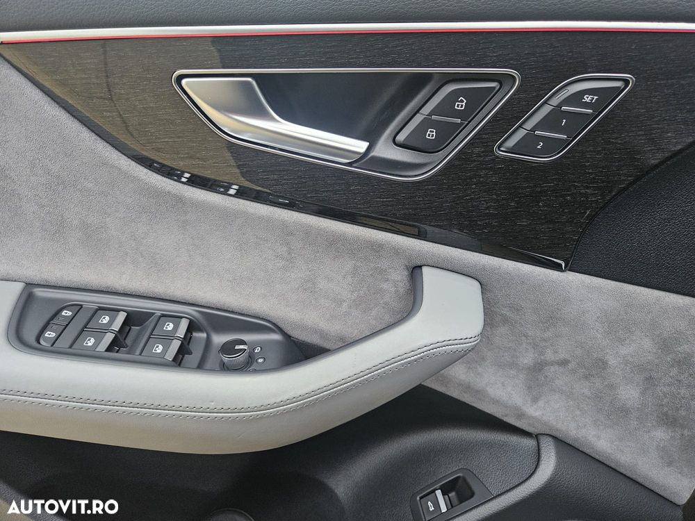 Audi Q8 55 TFSI quattro Tiptronic MHEV - 14